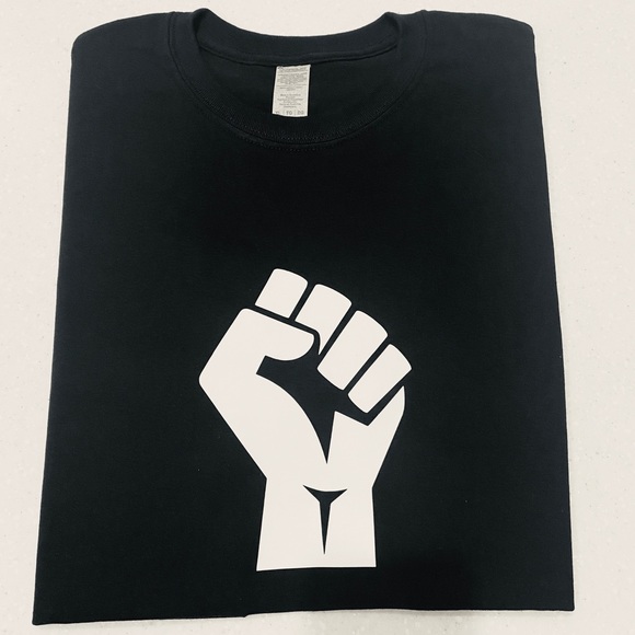 Brand new tee ✊🏾 “ Revolution time “ ✊🏾 - Picture 2 of 4